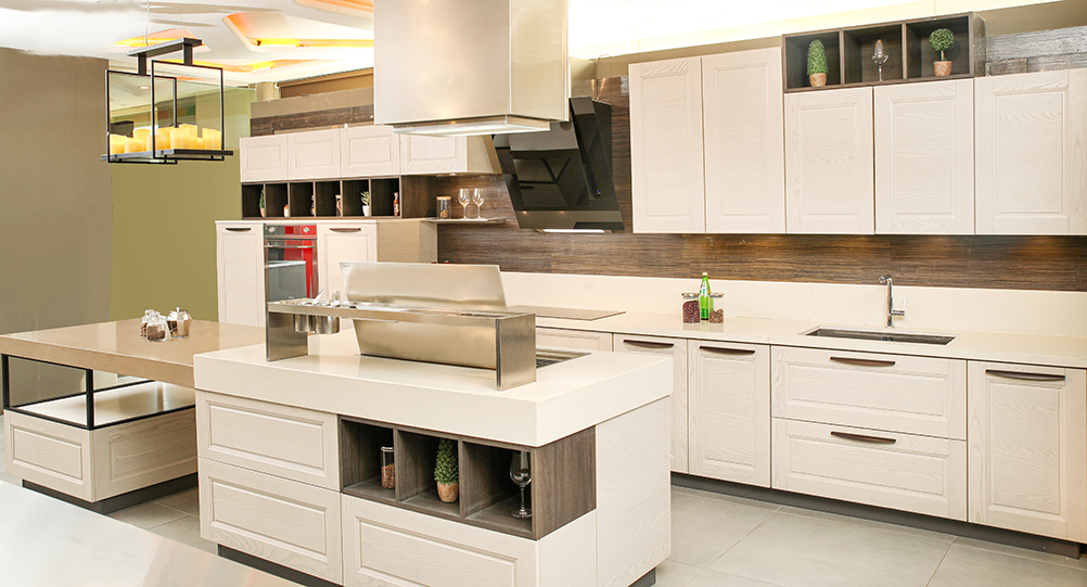 how AI improves kitchen safety How AI Improves Kitchen Safety and Efficiency