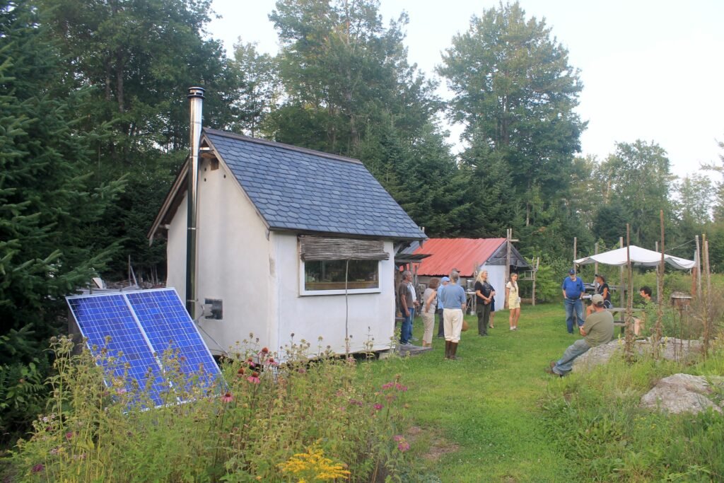 smart tech for off-grid homes Smart Tech for Off-Grid Homes Explained