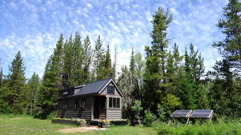 transitioning to off-grid life Transitioning to Off-Grid Life: What to Know